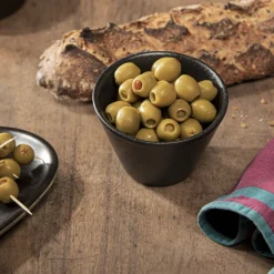Ederki Green Olive Selection: Garlic, Lemon and Piment d’Espelette